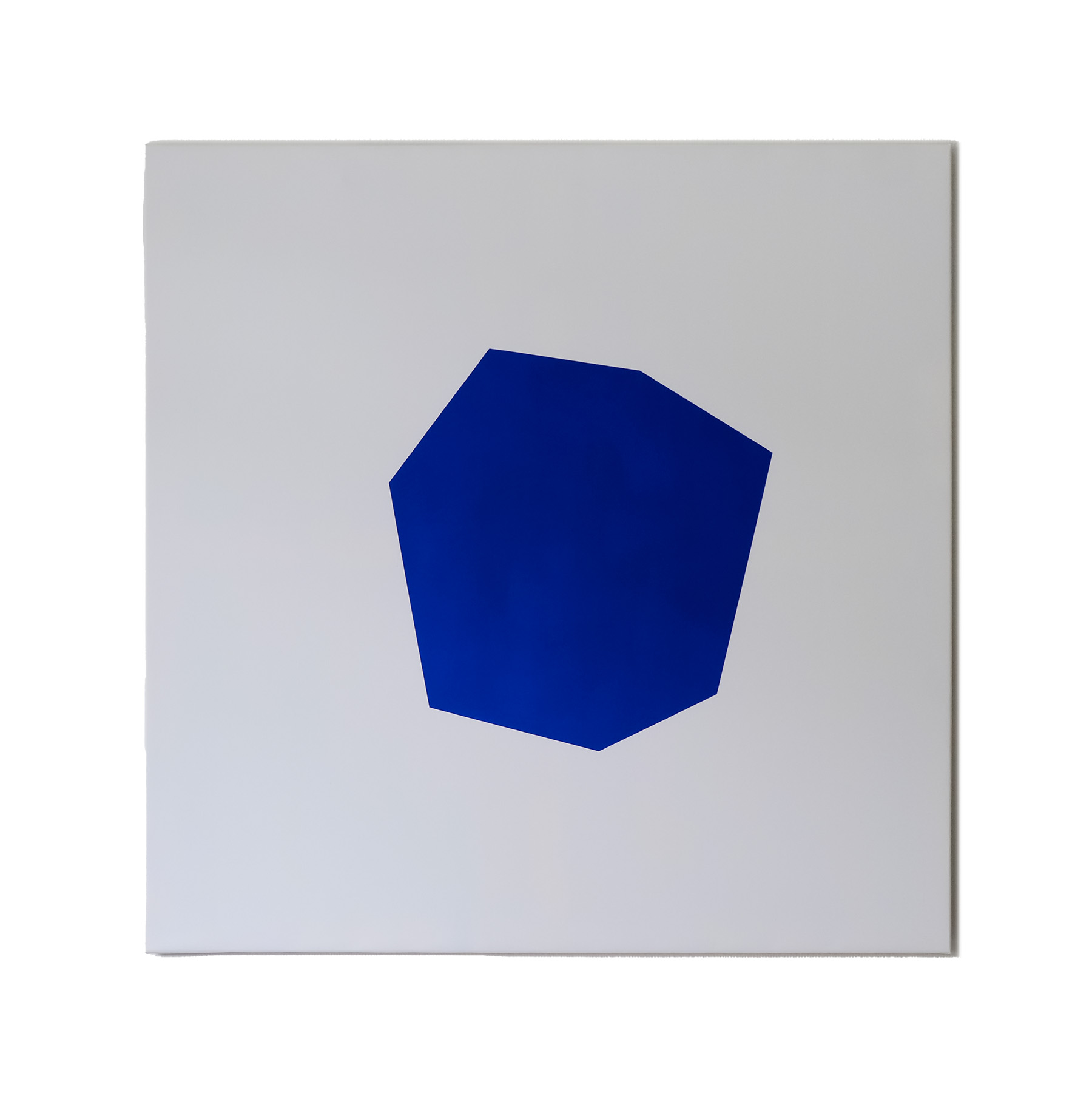 Sketch on paper for a blue wall facet object. Architectural art, minimal art, art objects, art or design, decorative art, art and design, sketch, art sketch, colour fields, geometrical art, color fields, concrete art, contemporary art, contemporary painting, abstraction, hard edge art, minimalism, abstract art, urban art, public art, outdoor artwork, art in public space, construction, constructive art. Esquisse sur papier pour objet mural bleu. 1% artistique, art minimal, objets d'art, art ou design, art et design, art décoratif, champs colorés, art géométrique, art concret, art contemporain, abstraction, minimalisme, art abstrait, art urbain, art public, œuvre d‘art extérieure, art en espace public, art de ville, art en milieu urbain, art constructif, construction. Skizze auf Papier für blaues Wandobjekt. Kunstobjekte, Minimalkunst, Outdoorkunst, Fassadengestaltung, Wandobjekte, Facetten, Farbfelder, Konkrete Kunst, Zeitgenössische Kunst, Geometrische Kunst, Abstraktion, Minimalismus, Abstrakte Kunst, Urbane Kunst, Öffentliche Kunst, Kunst im urbanen Raum, Kunst im Stadtraum, Kunst am Bau, Konstruktion, konstruktive Kunst. 