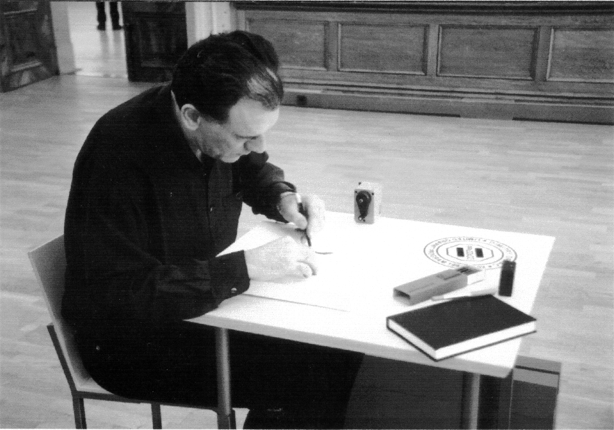 Nathanaël Gourdin — Art and Design, Exlusive Furniture and Art Objects